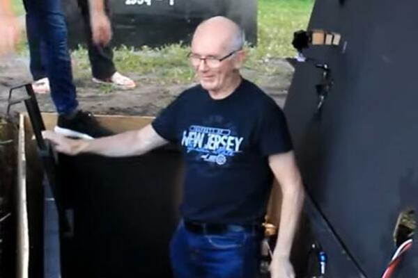 PROVEO 3 DANA ŽIV ZAKOPAN: Kada je ustao iz GROBA, izgovorio je 1 REČENICU (VIDEO)