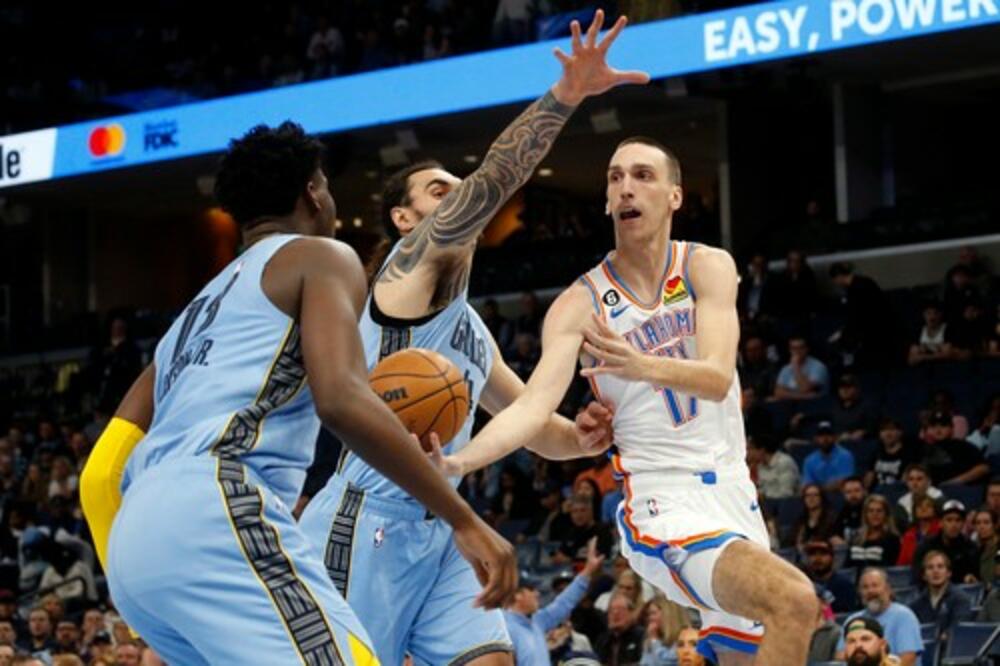 Aleksej Pokuševski, Stiven Adams