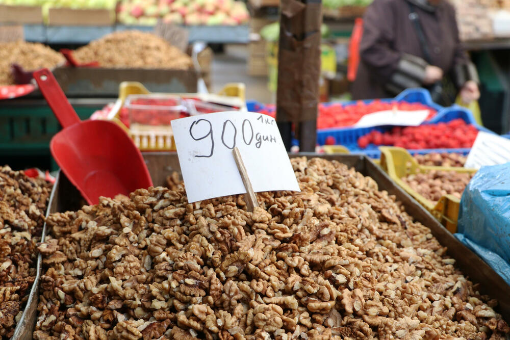 pijaca, Zeleni venac, Orasi, Hrana