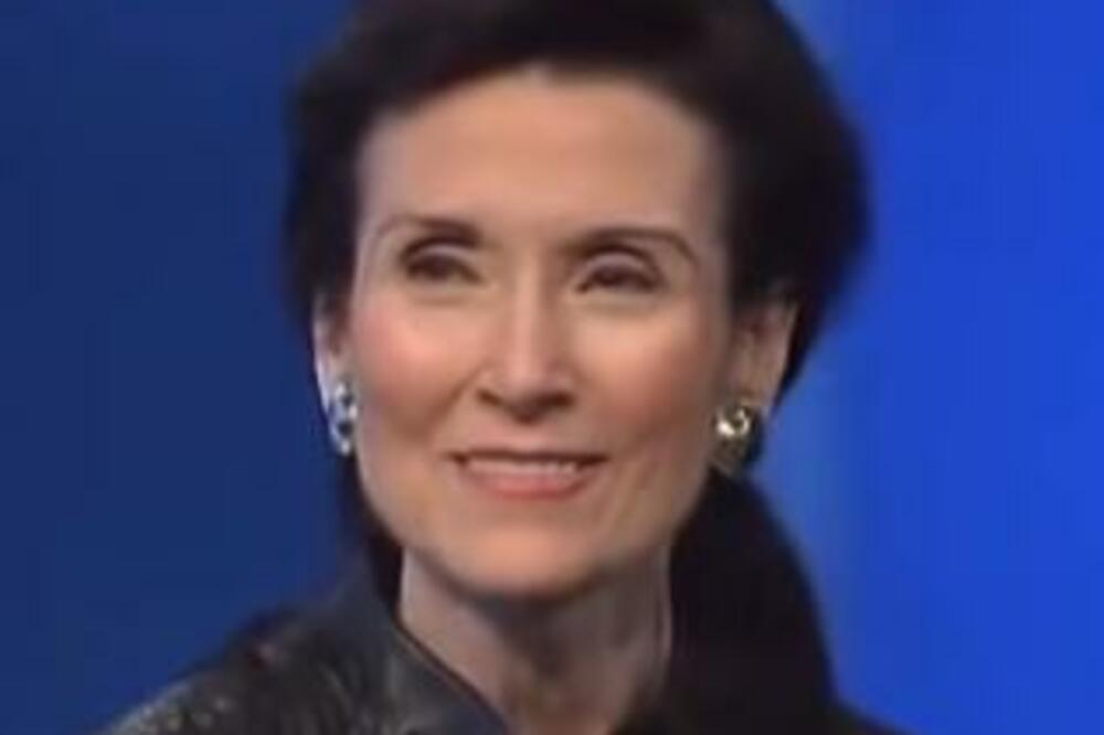 OVO JE ŽENA SA NAJVEĆIM IQ-OM NA SVETU: Kada budete videli KOLIKO JOJ JE, zanemećete (FOTO)