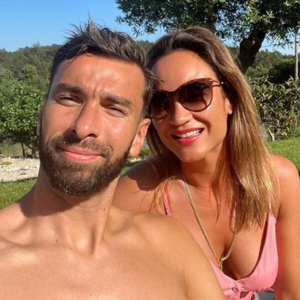 MOŽDA BI TAKO BILO BOLJE I "ORLOVIMA"? Vera je stručnjak: "Kad nema žena, ostaje im samo da MASTURBIRAJU!"