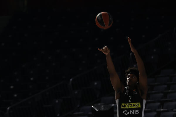 EVROLIGA NAJAVLJUJE OLUJU! Sve oči uprte u Partizan i Zvezdu! (FOTO)