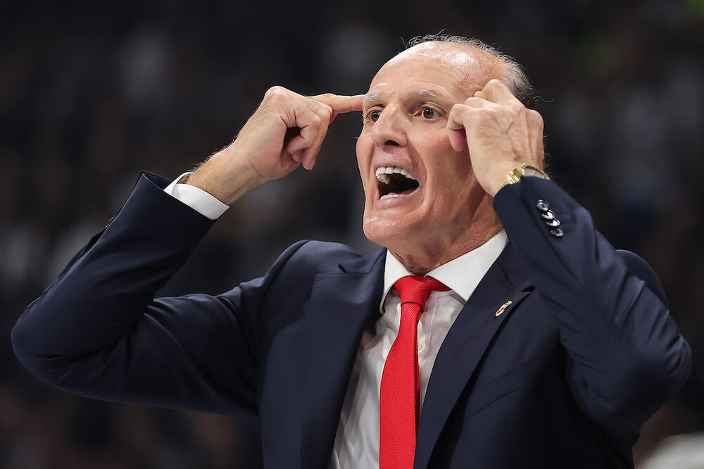 "U PRVOM POLUVREMENU NISMO IGRALI KAKO TREBA ZVEZDA DA IGRA"! Duško Ivanović nije u potpunosti zadovoljan (FOTO)