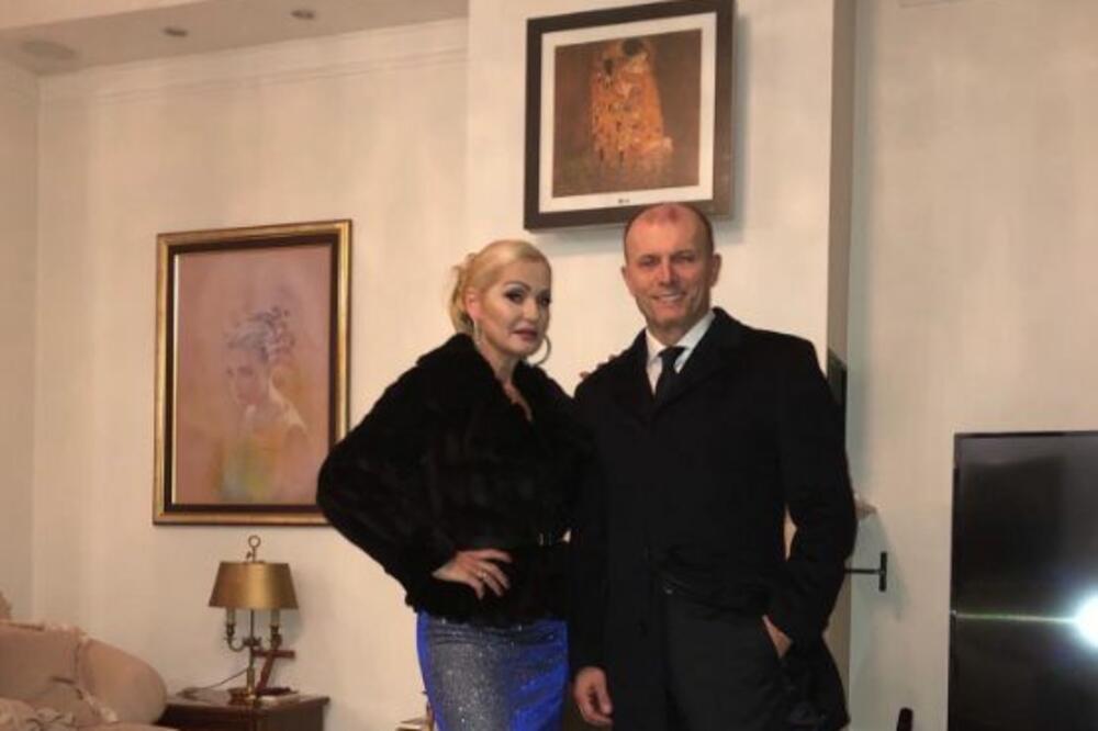 NAŠA PEVAČICA OTKRILA DA SE SLUČAJNO UDALA ZA FUDBALERA: Bio joj je RUŽAN, ali posle 1 stvari NIJE MOGLA NAZAD