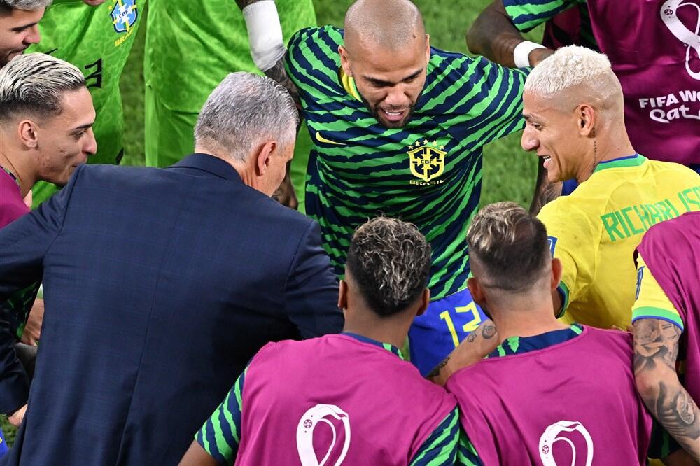 HRVATI MU DOŠLI GLAVE: Posle 6 godina se OPROSTIO od reprezentacije Brazila!