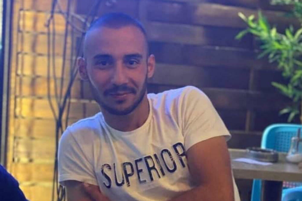 ALEKSANDRU (25) JE POTREBNA NAŠA POMOĆ: Neophodan NOVAC za tretman MATIČNIM ĆELIJAMA!