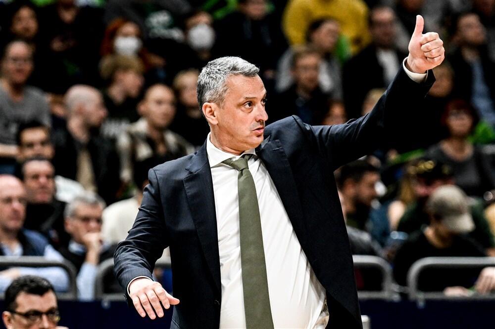 "DA JE DEJO RADONJIĆ NA KLUPI ZVEZDE, BOJAO BIH SE VIŠE..." Zanimljiva izjava pred večiti derbi (VIDEO)