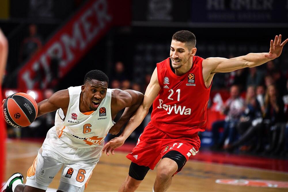 Semaj Kriston (levo, u dresu Baskonije)