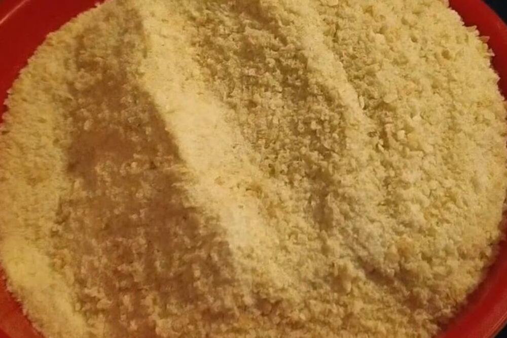 NAPRAVITE DOMAĆE PREZLE: Jeftinije su od kupovnih, a potreban vam je samo 1 SASTOJAK