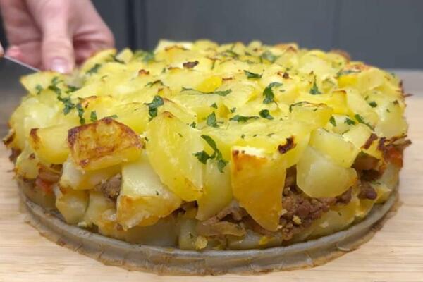 MUSAKA NA ITALIJANSKI NAČIN: Za poseban ukus dodaju 1 SASTOJAK (VIDEO)