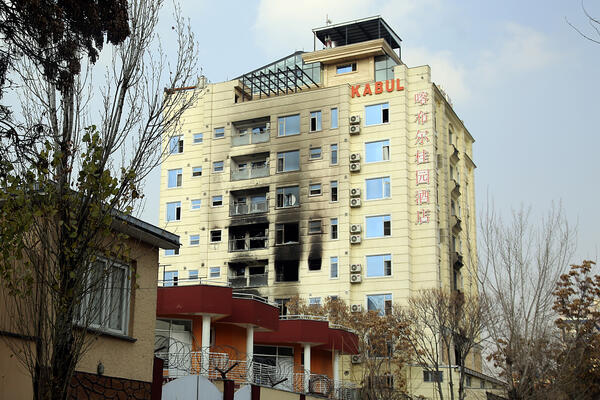 Kina osuđuje napad na hotel u Kabulu, zahteva zaštitu kineskih građana