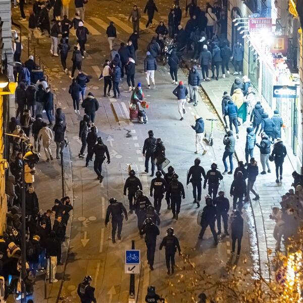 KAO BOJNO POLJE! Ni 10.000 policijaca nije zaustavilo "RAT" navijača Francuske i Maroka (VIDEO)