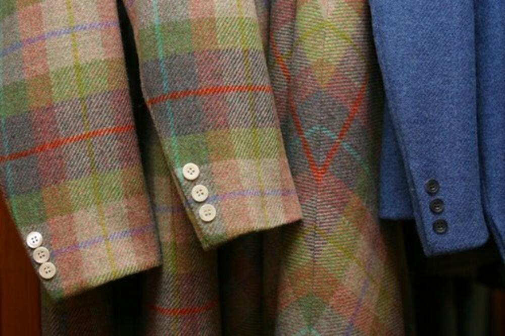 EVO ČEMU STVARNO SLUŽE DUGMIĆI NA RUKAVU: Sve vreme smo ih koristili POGREŠNO