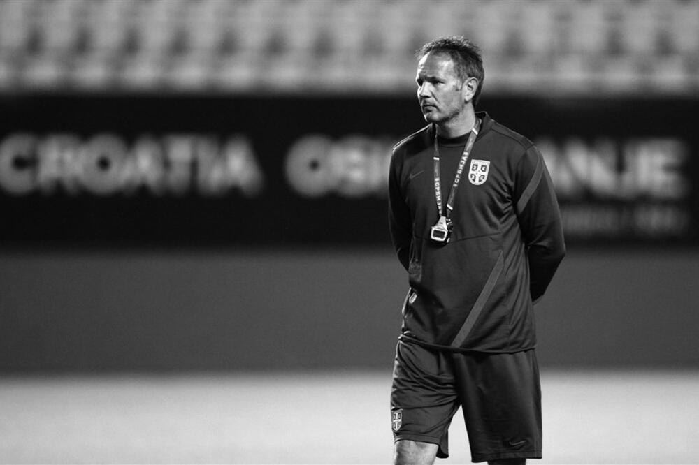 MIHA JE O NJIMA BRINUO GODINAMA, A SADA DOLAZE NA MARAKANU DA SE OPROSTE OD NJEGA... Pamti se i pozivnica za svadbu