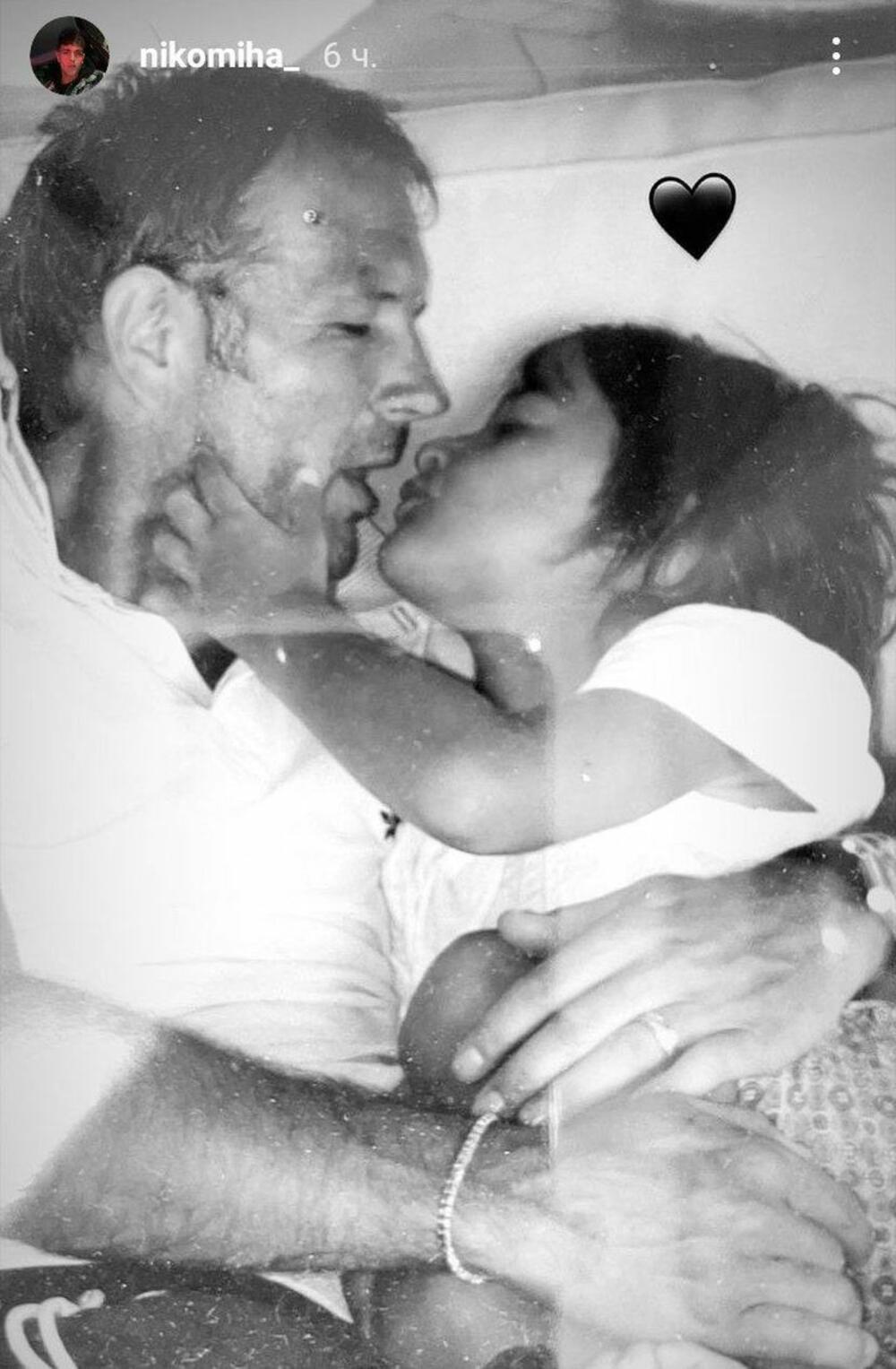 Nikola Mihajlović, Instagram