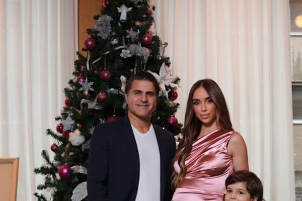 DIVNE VESTI IZ DOMA NENADA JESTROVIĆA: Stigao PETI naslednik sa MOĆNIM i ČUDNIM IMENOM