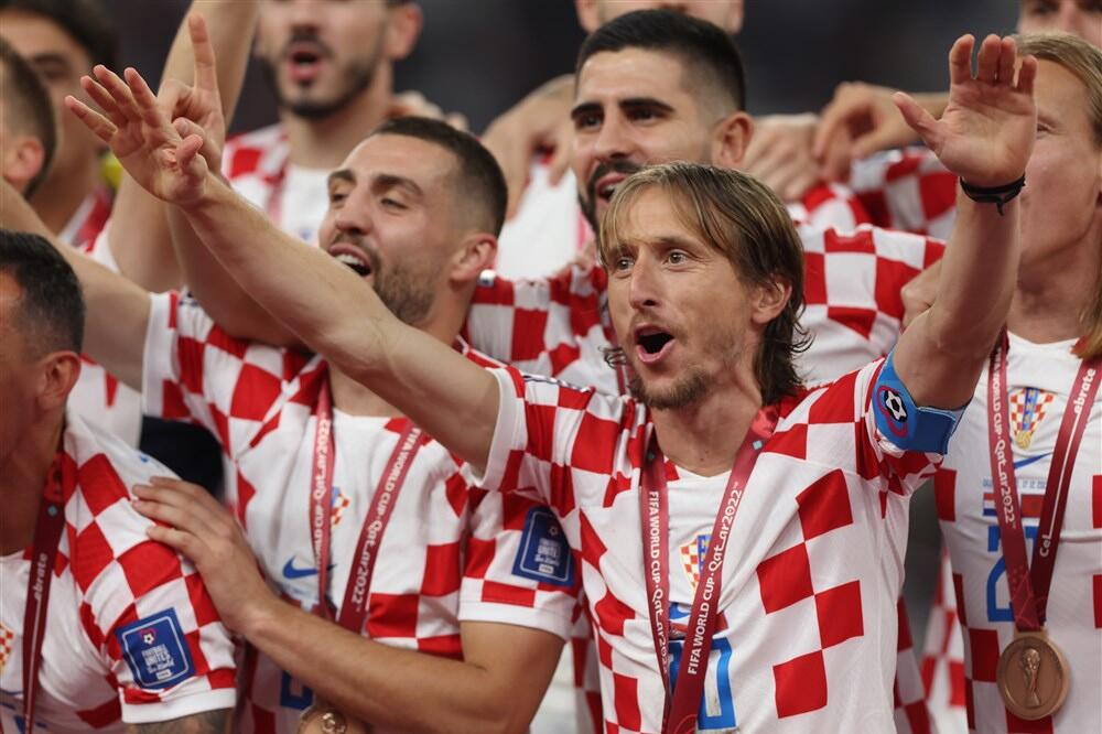 LUKA MODRIĆ SE NE POVLAČI IZ REPREZENTACIJE: Napravili smo nešto STRAŠNO, sada Hrvatsku gledaju kao VELESILU!