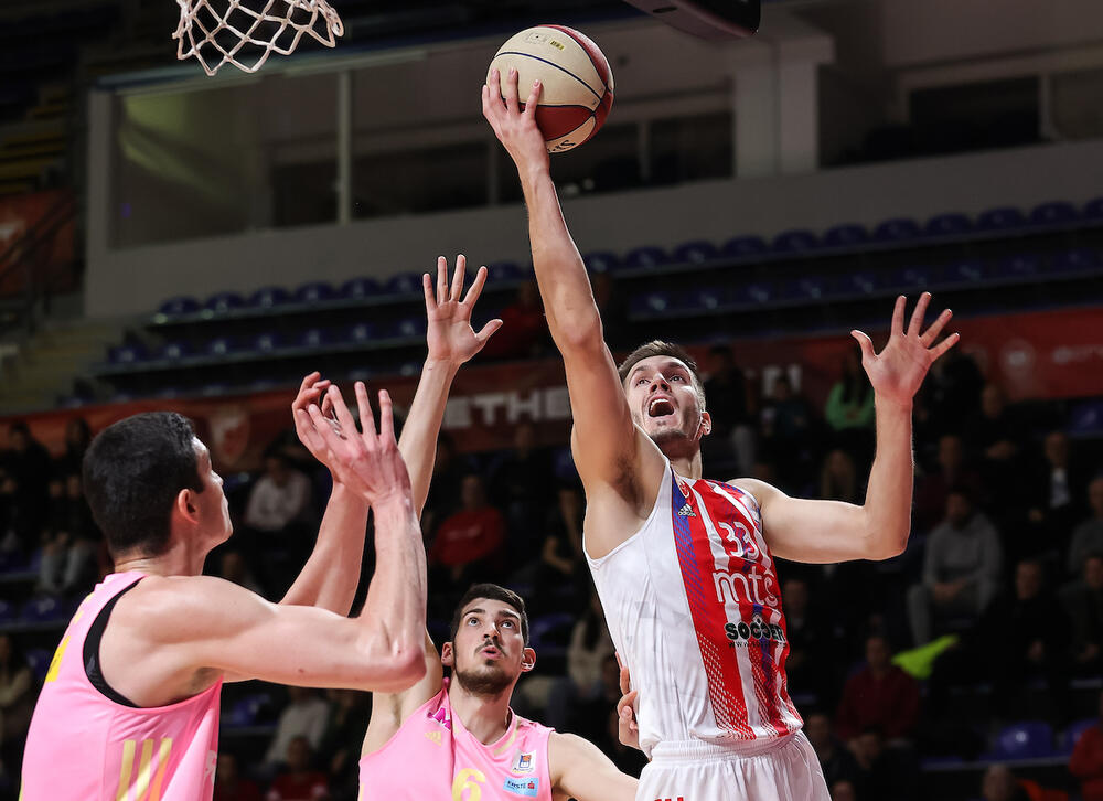 Detalj sa utakmice Crvene zvezde i Mege iz ABA lige