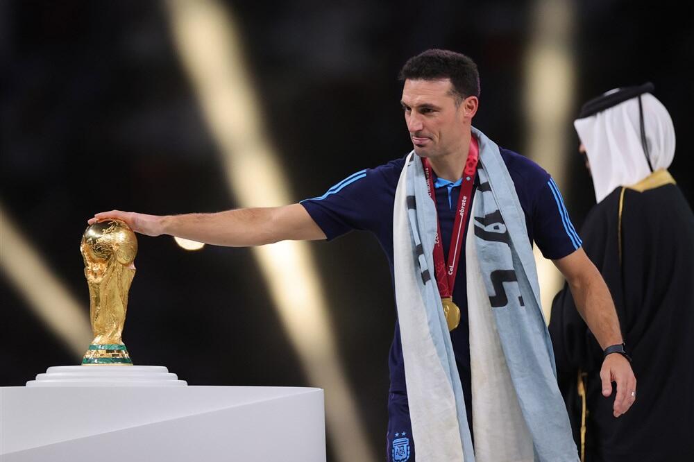 ARGENTINA NE MENJA SELEKTORA! Šampion sveta i Južne Amerike produžio ugovor sa Lionelom Skalonijem (FOTO)