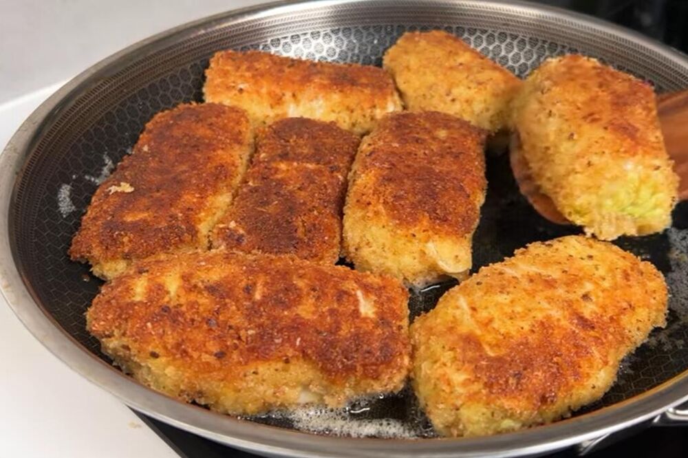 RECEPT ZA POHOVANE SARME: Punjene su pire krompirom, odmah ćete zaboraviti na one sa KISELIM KUPUSOM