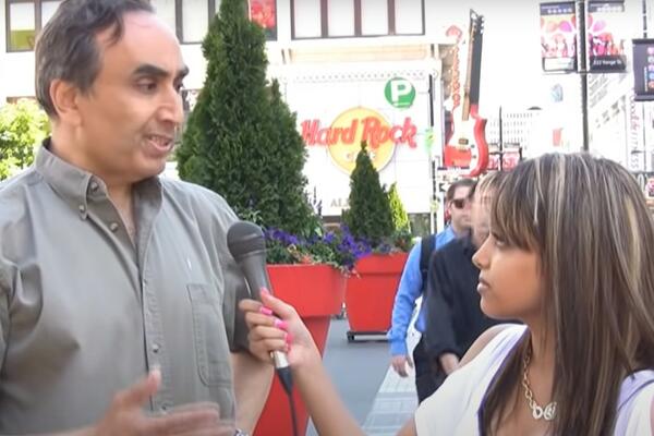 NOVINARKA JE ZAUSTAVILA PROLAZNIKA I PITALA GA JE ZA IME: Iste sekunde je ZAŽALILA! (VIDEO)