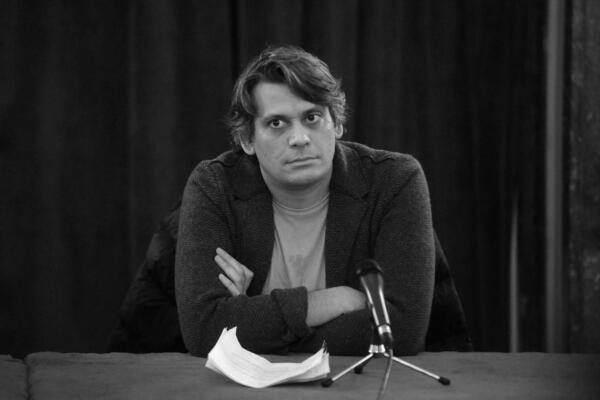 POKOJNI LAĆA JE SA OSAM GODINA BIO U SPOTU KOD NAŠE POZNATE PEVAČICE: Sladak kao ŠEĆER, pogledajte FOTKE