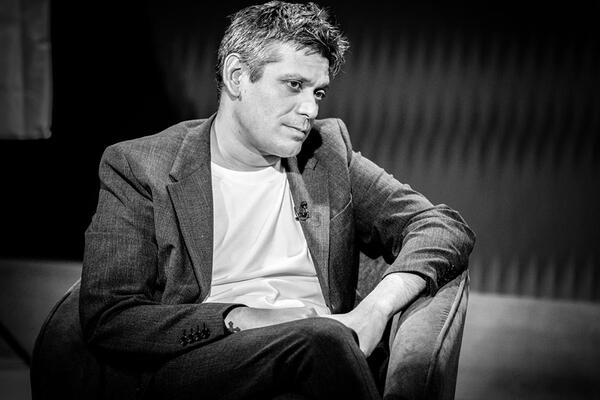 ČITULJA LAĆINOG DEDE SLAMA DUŠU: Ovim rečima se oprostio od unuka! (FOTO)