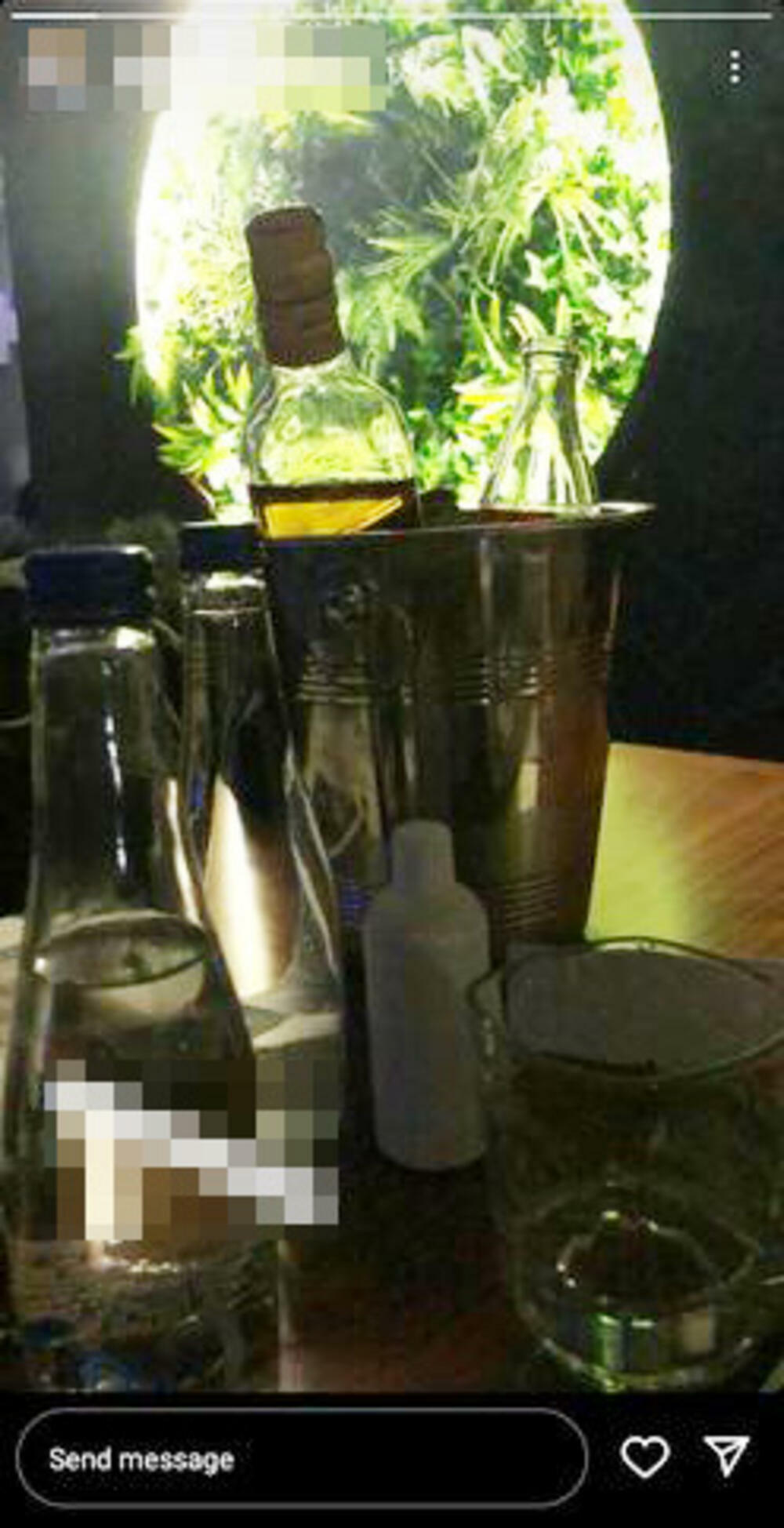 M. S. je kobne večeri objavljivao fotografije na kojima se vidi kako pije