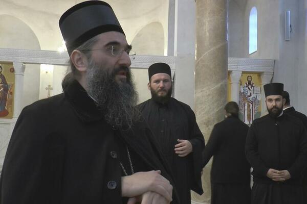 1 VELIKI GREH SVI SRBI PRAVE TOKOM VASKRŠNJEG POSTA: Nikako, ali nikako ne smete da ga prekršite jer...