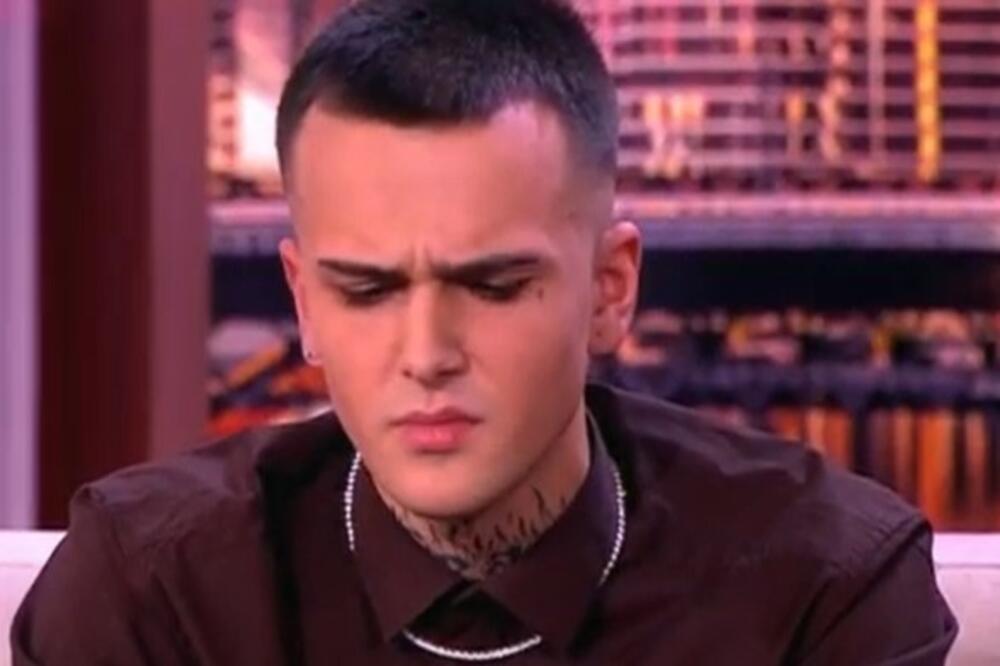 PINK UŽIVO UKLJUČIO SERGEJA PAJIĆA: Drhtavim glasom i sa SUZAMA U OČIMA saopštio vesti o DETETU