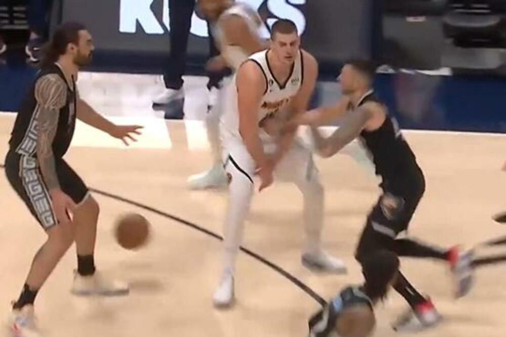 ŠTA BI SA LOPTOM? Pogledajte mađioničarski potez Jokića koji je "zapalio" Bol arenu! (VIDEO)