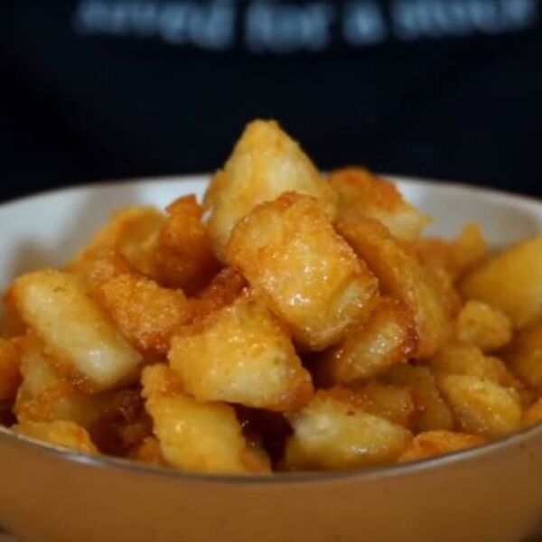 Bez rerne i šporeta: Evo kako da ispečete krompir da bude spolja hrskav, a unutra mekan kao puter!