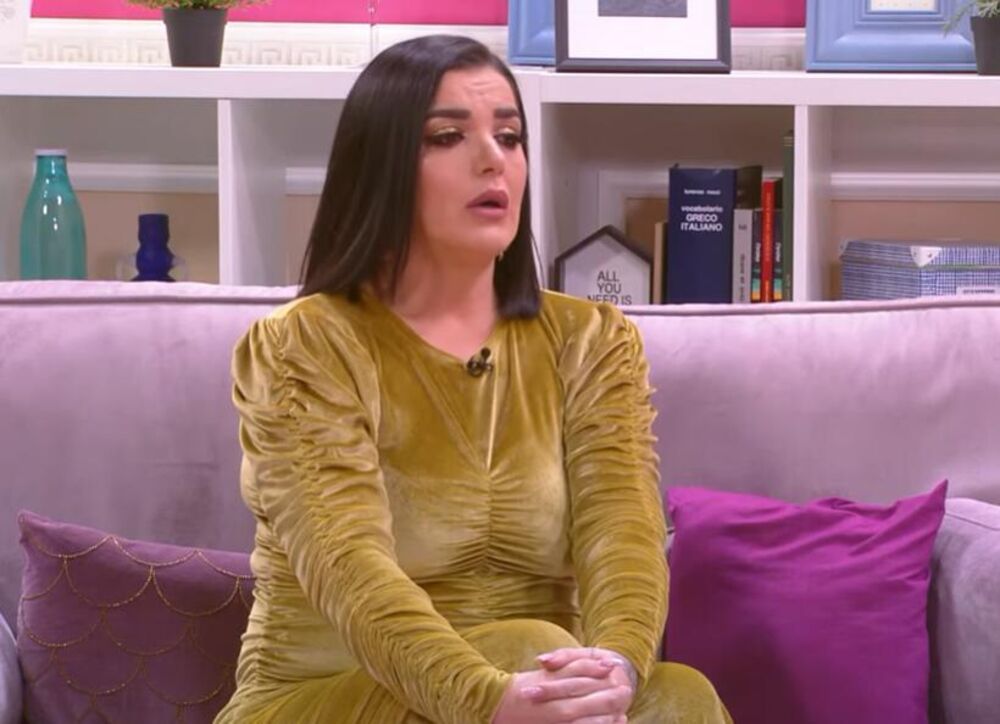 Danas je srećna što je uprkos svim nedaćama uspela da sačuva porodicu