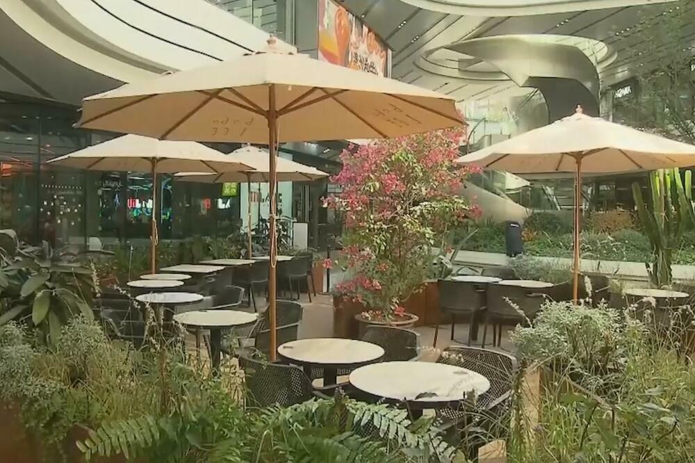 Oporavak potrošnje u restoranima u Šangaju nakon ublažavanja mera kontrole kovida-19 (VIDEO)