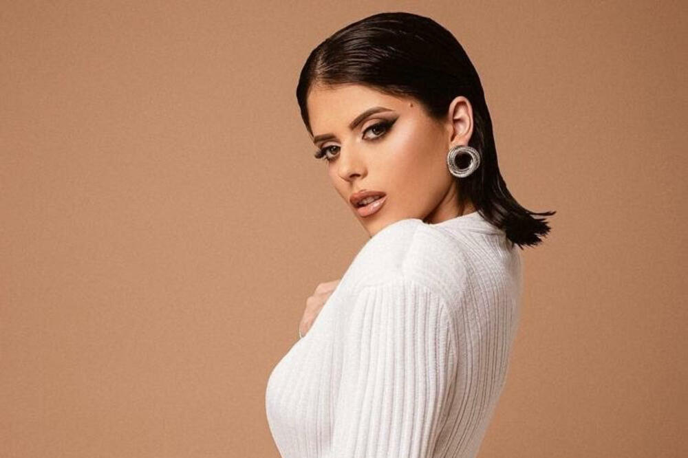 KOPAONIK JE GOREO ZBOG NJIH: Karleuši, Prijovićki i ovoj Zvezdi Granda niko nije odoleo!