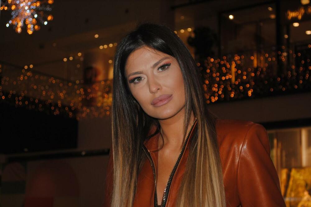 MIRČETU NIJE BILO SVEJEDNO! Ana Radulović otkrila šta radi na svadbama, pomenula i Dejana Dragojevića!