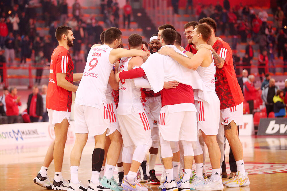 POSLE KAMPACA, ZVEZDA SPREMA JOŠ JEDNU BOMBU: Crveno-beli dovode košarkaša Efesa?