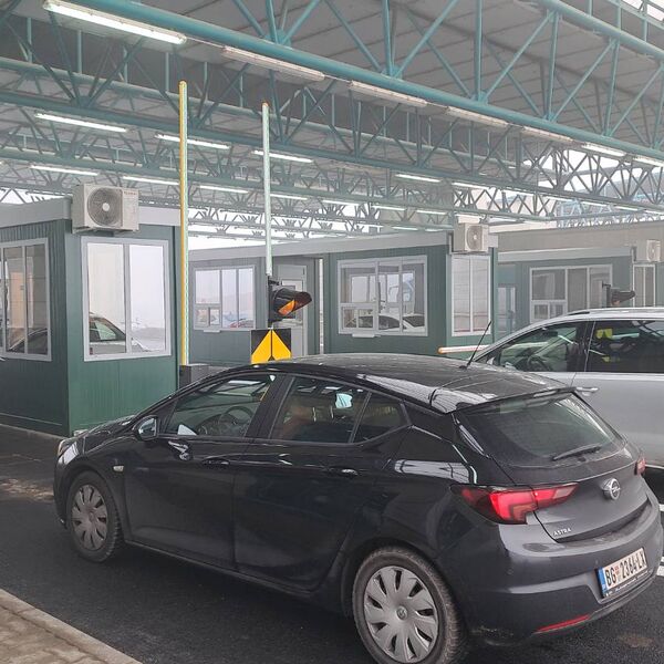 VOZAČI ČEKAJU DO 3 SATA! Najnovije stanje na graničnim prelazima: Horgoš 2 će narednih dana imati NOVO RADNO VREME