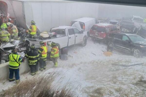 PREMINULO 12 LJUDI, MNOGI LJUDI SU JOŠ BEZ STRUJE: Snažni pljuskovi i vetar i danas u Kaliforniji