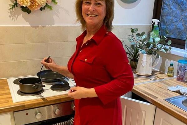 JEDNA BAKA JE POD RAFALNOM PALJBOM ZBOG OKRUTNOG POTEZA: Rođenim unucima radi GROZNU STVAR