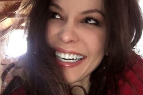 SRBI SU POTPISIVALI PETICIJU DA JE IZVUKU IZ ZATVORA, vladala je KOLEKTIVNA HISTERIJA: A sada je PRAVA BOMBA