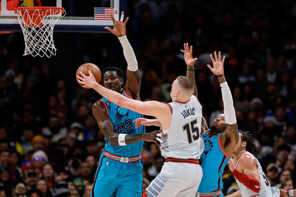 DEDA MRAZ JOKIĆ: Niko u NBA istoriji nije odigrao Božićnu partiju kao Denverov sveti Nikola! (VIDEO)