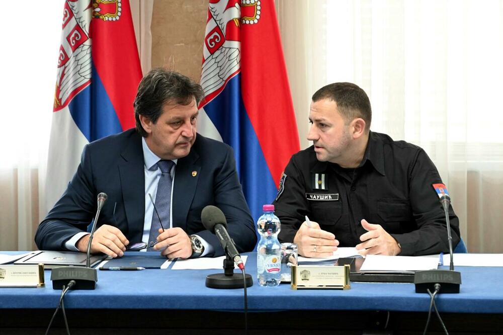 MINISTAR GAŠIĆ: Po naređenju predsednika, naložio sam podizanje pune borbene gotovosti svih jedinica MUP-a