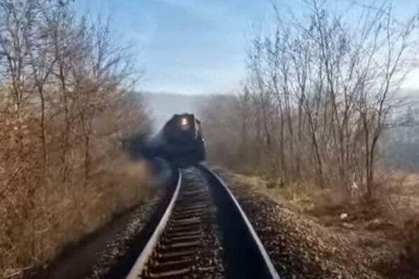 OGLASILE SE ŽELEZNICE SRBIJE O INCIDENTU SA AMONIJAKOM KOD PIROTA: "Mesečno prođe 48 vozova sa opasnim materijama"