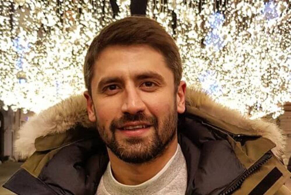 Ona se posvetila svojim ćerkama tinejdžerkama