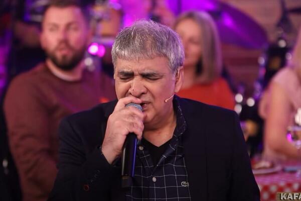 POZNATI PEVAČ SE UKLJUČIO U UŽIVO EMISIJU I PROGOVORIO O ULASKU U ZADRUGU: Javno otkrio svoje USLOVE