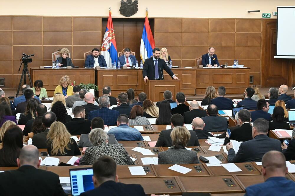 OD SEPTEMBRA BESPLATNI UDŽBENICI I VRTIĆI ZA SVU BEOGRADSKU DECU: Usvojen budžet za 2023. godinu