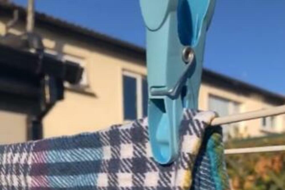 IZAŠLA DA SUŠI VEŠ, PA SE PRESTRAVILA: Kada je pogledala na GORE, zaledila se od STRAHA (FOTO)