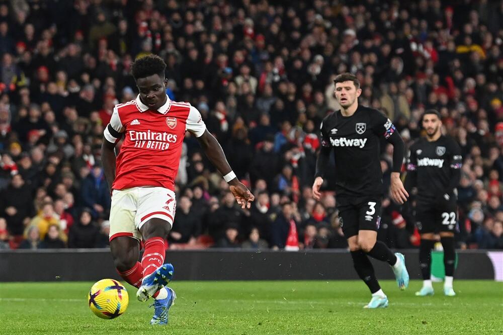 ARSENAL GUBIO, PA DAO 3 GOLA ZA 15 MINUTA: Venger se vratio na Emirejts, "Tobdžije" nastavile gde su stale! (FOTO)