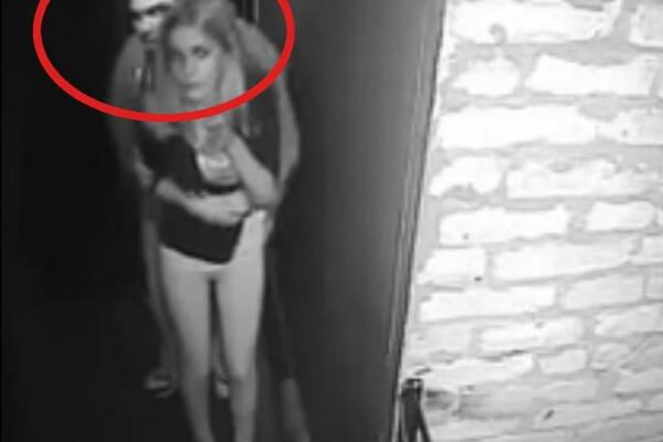 UŠLI SU U KUĆU STRAVE: Kada su videli šta je dečko uradio iza devojke, odmah je uletelo obezbeđenje! (VIDEO)